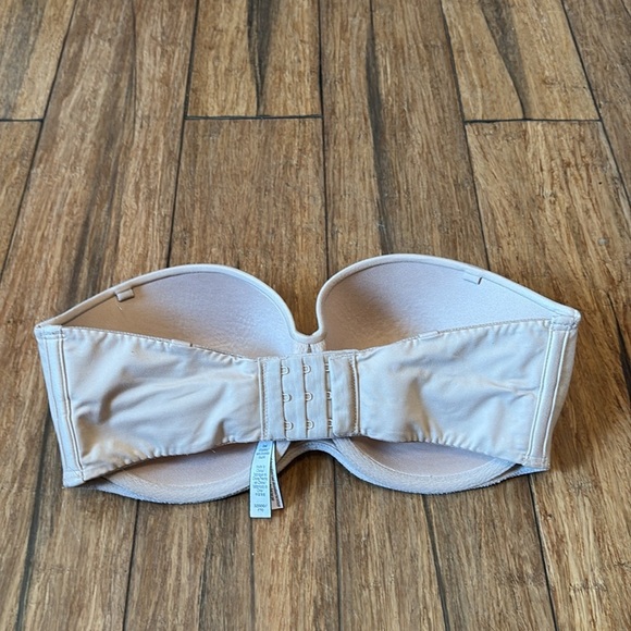 Victoria’s Secret BODY BY VICTORIA Strapless Bra 32DDD Beige - Picture 4 of 8